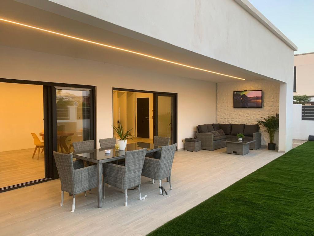 Reforma integral en Valencia – cocina – resultado final